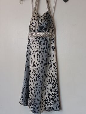 Glam gurlz Black & White Printed Halter Evening Dress with Embellished Waist